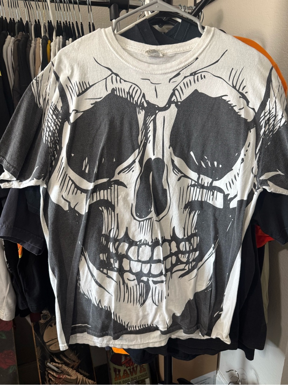 Y2K Vtg Skeleton Aop print men’s size L White Short Sleeve T Shirt